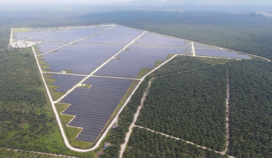 Located in the state of Perak, Malaysia, the project has a 100 megawatt (MW) or 136.44-megawatt peak (MWp) capacity and was developed by Kerian Solar, a special-purpose company formed by a joint-venture between TTL Energy Sdn Bhd and Engie. 
