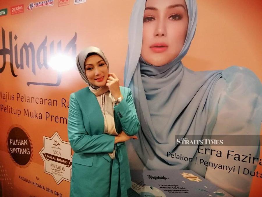 Showbiz No Merisik Ceremony Just Raya Do Says Erra Fazira Denying Any Wedding On The Way