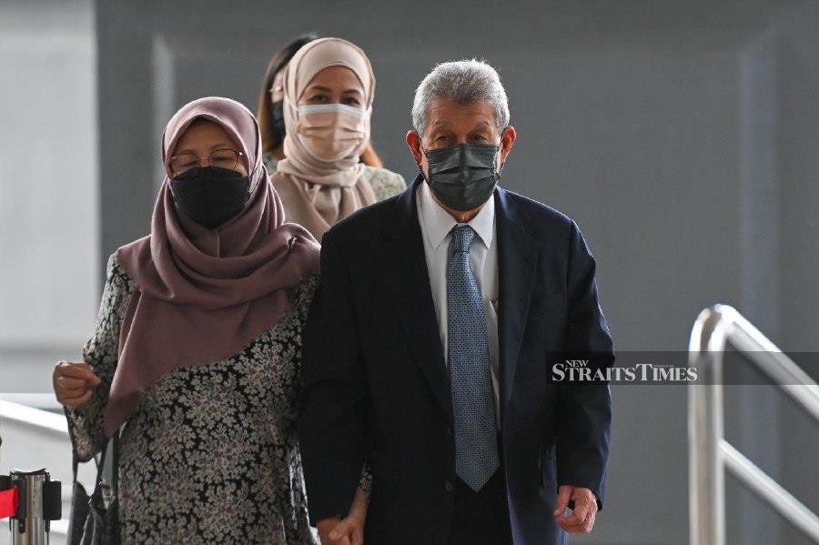 Tan Sri Ahmad Ramli Mohd Nor seen arriving at the Kuala Lumpur Sessions Court ahead of the hearing. - NSTP/Asyraf Hamzah