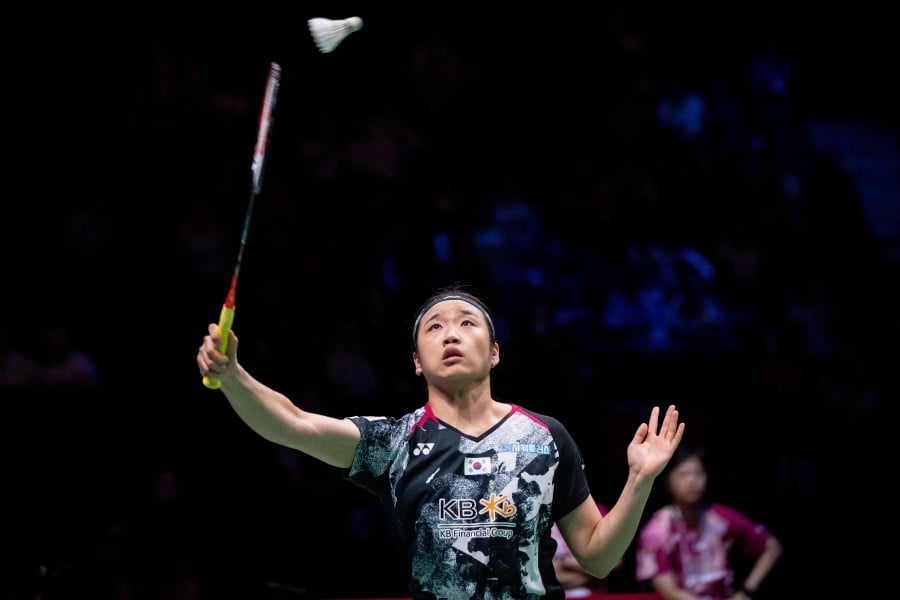 An crushes Marin to become South Korea's first world champion | New ...