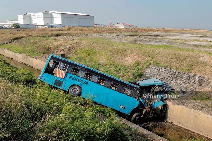 Sepang Bus Tragedy: 11 Killed, 11 In Critical Condition | New Straits ...