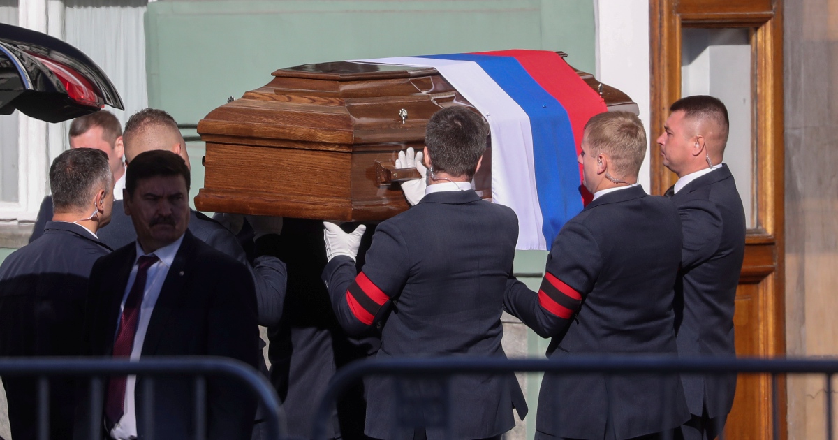 Russians Bid To Farewell To Gorbachev, But Without Putin And State ...