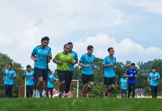 (Football) P. Maniam tapped to lead Selangor out of 