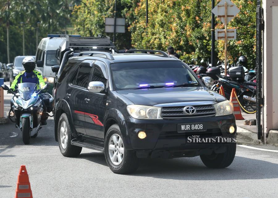 A Prison Department vehicle ferrying Datuk Seri Najib Razak seen arriving at the Kuala Lumpur Courts Complex ahead of the 1MDB trial. -NSTP/EIZAIRI SHAMSUDIN