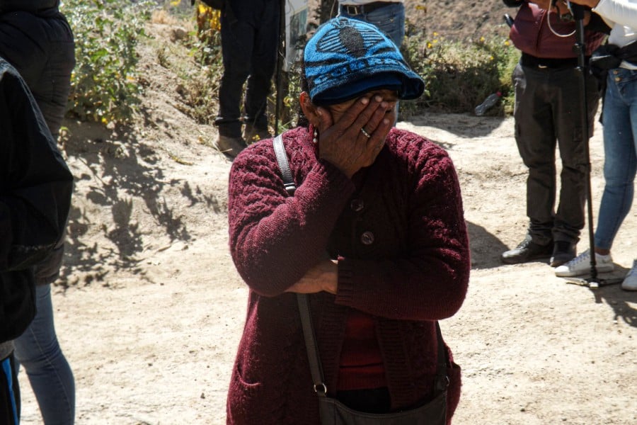 Peru gold mine blaze claims 27 lives