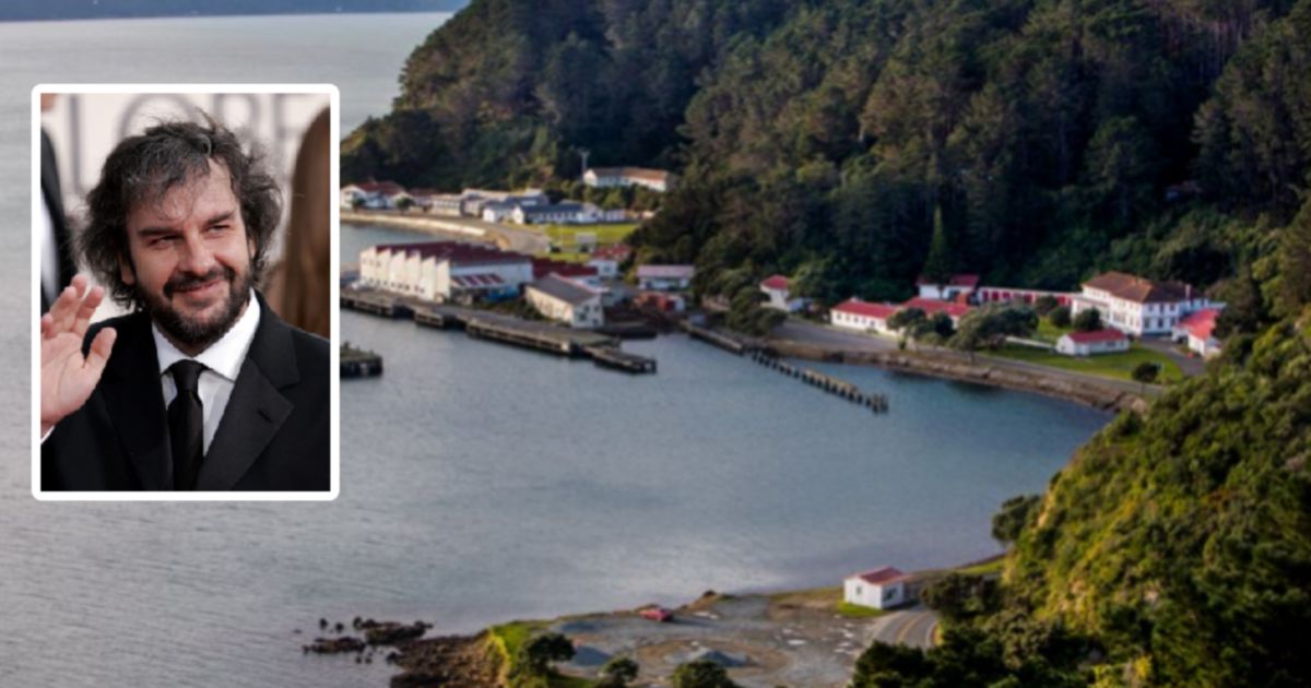 Peter Jackson buys New Zealand property to thwart controversial ...