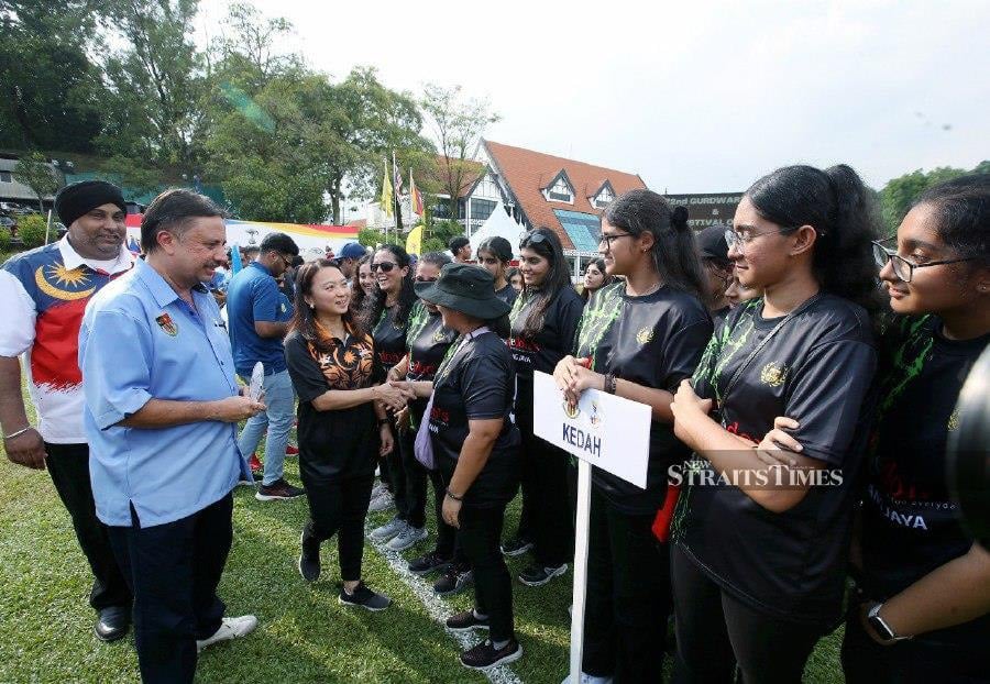 Youth and Sports Minister Hannah Yeoh officiating the opening ceremony of the Gurdwara Cup and Sikh Festival of Sports in Bukit Kiara today. -- NSTP/EIZAIRI SHAMSUDIN