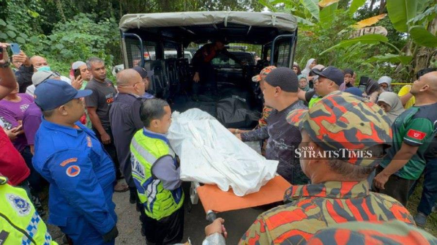 Missing pair found drowned in Sungai Kelantan [NSTTV] | New Straits ...