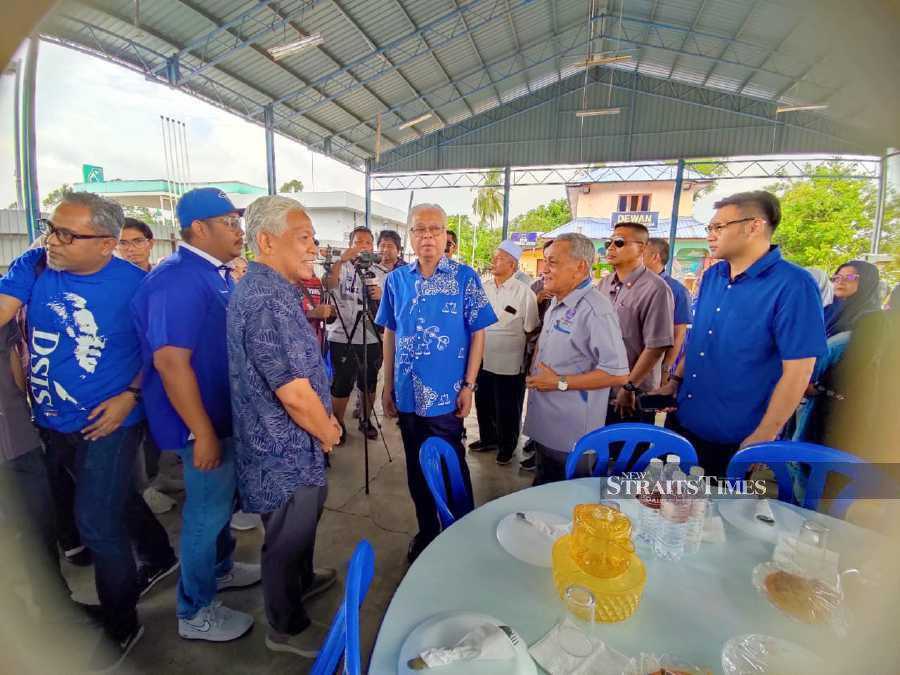 Datuk Seri Ismail Sabri Yaakob attends Majlis Jamuan Rakyat Terengganu in Kampung Seberang Jertih. - NSTP/NURUL FATIHAH SULAINI