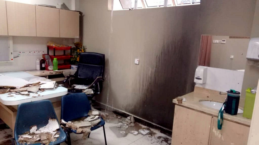 A man caused a stir at a private hospital here when he torched a doctor’s room this afternoon. Pic by NSTP/courtesy of Fire and Rescue department