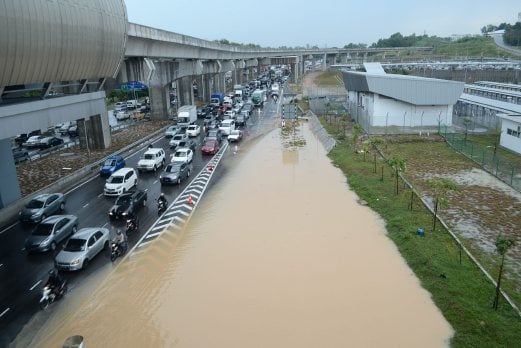 Federal highway flooding