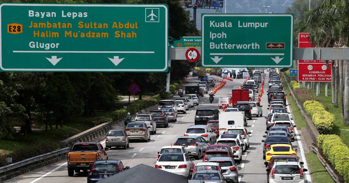 Strict checks lead to long queue at Penang Bridge; 50 ordered to turn ...