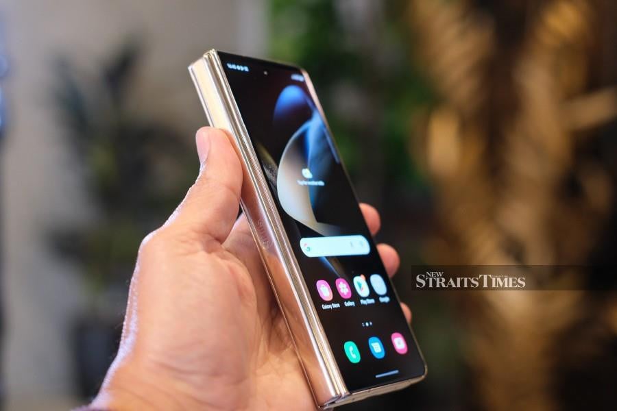 Смартфон samsung galaxy z fold4