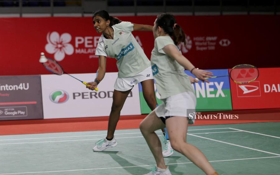 Pearly-Thinaah Smash Through With Willpower | New Straits Times ...