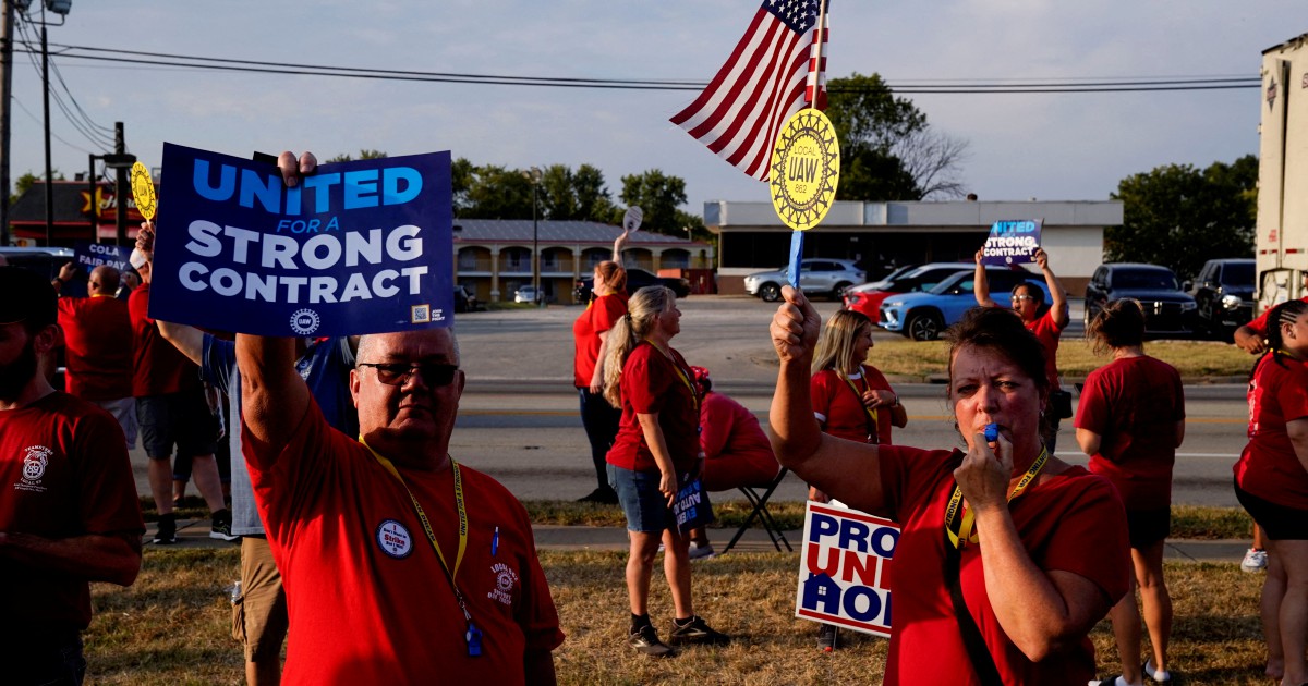 Ford Temporarily Lays Off 300 More US Workers Due To Strike | New ...