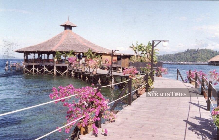 Villagers of Gaya Island are hopeful that the Sabah government will explore alternatives for managing the settlement. - Pic for illustration purposes
