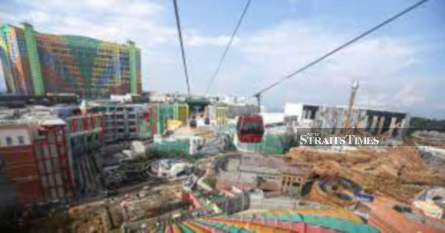 Genting Malaysia Bhd (GENM) plans to inject up to US$100 million (RM456m) into Empire Resorts Inc (Empire) via its subsidiary, Genting ER II LLC (GERL).