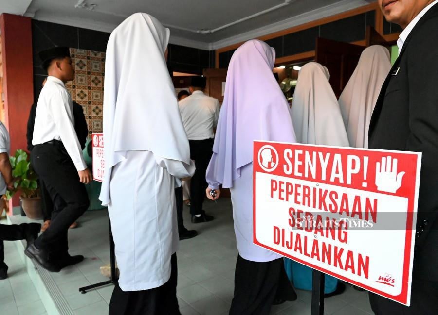  2023 Sijil Pelajaran Malaysia (SPM) examination results will be released on May 27. - NSTP file pic