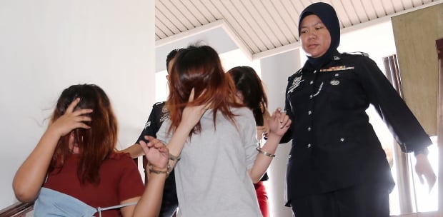 Indonesian Male Prostitutes Arrested At Penang Hotel