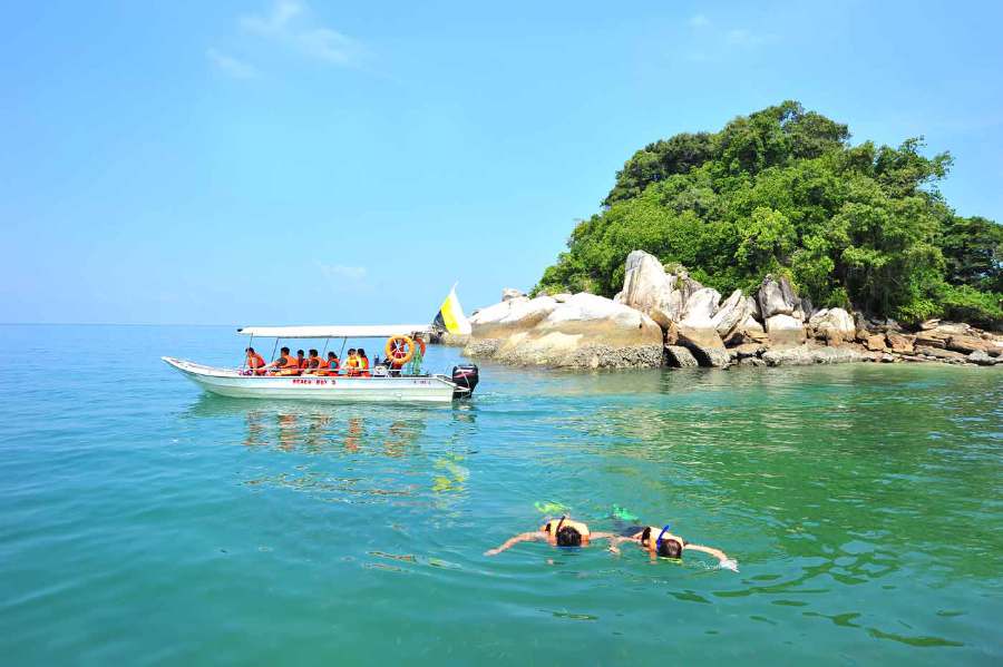 Giam Island is renowned among tourists for its stunning, vibrant corals and diverse aquatic life. - File pic credit (Pangkor Island Tourism)