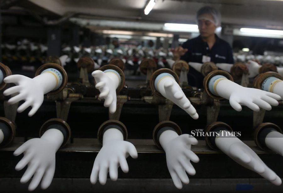 Inix Technologies Holding Bhd is acquiring a 51 per cent stake in glove manufacturer World Gloves International Group Sdn Bhd (WGI), making it an international glove supplier instantly. NST file pix