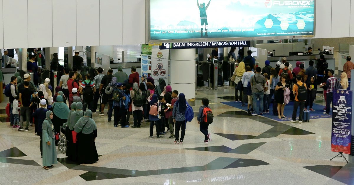 Malaysia Larang Kemasukan Pelancong dari 8 Negara Kes Omicron