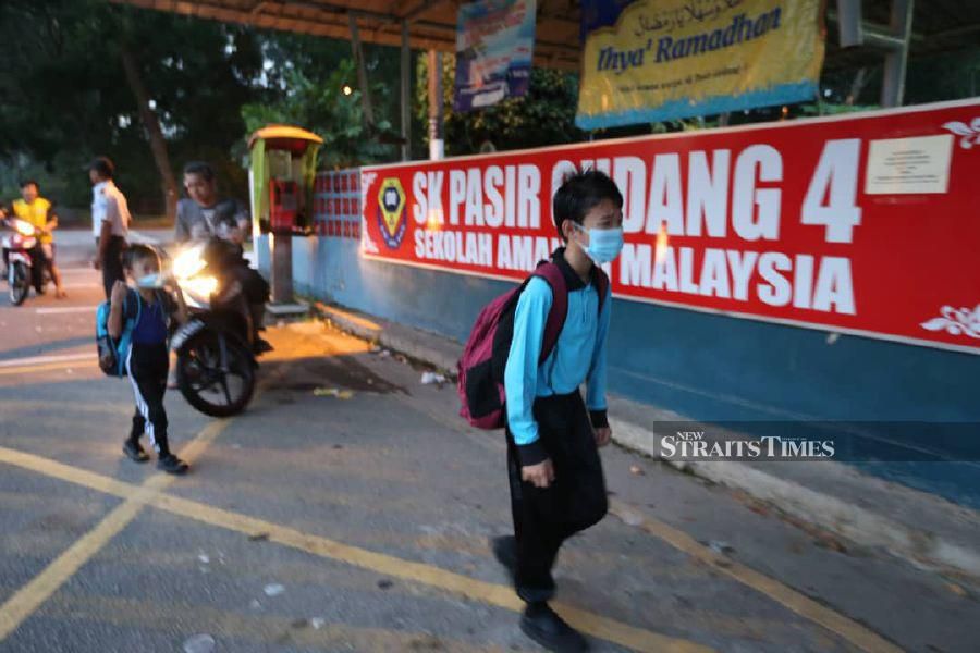 Pasir Gudang Pupils Return To The Classroom Nsttv