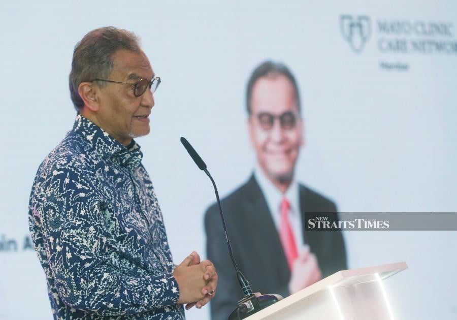 Health Minister Datuk Seri Dr Dzulkefly Ahmad delivers his keynote address during the launch of a strategic collaboration between KPJ Healthcare and Mayo Clinic Care Network at KPJ Damansara Specialist Hospital 2. -NSTP/ROHANIS SHUKRI