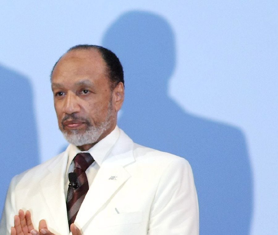 French issue arrest warrant for ex-AFC chief Bin Hammam over Qatar 2022 vote