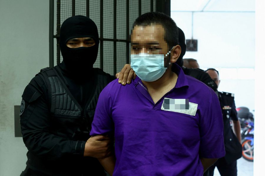 Inspector General of Police, Tan Sri Razarudin Husain confirmed that Hafizul was arrested at a location in Kota Baru, at about 3pm yesterday.- BERNAMA pic
