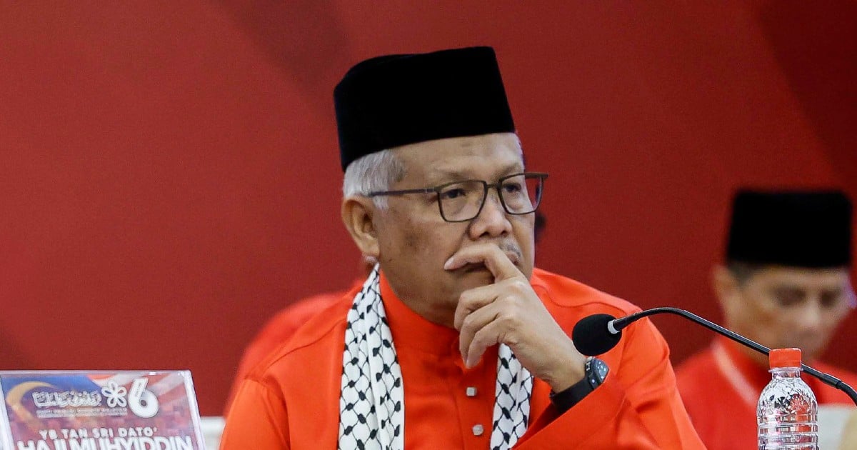 Hamzah: 'PN is keeping calm when others are not' | New Straits Times