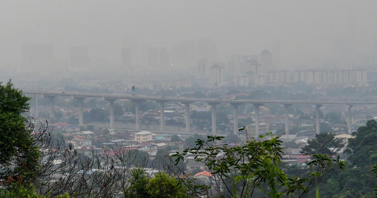 Air quality readings: 18 areas record unhealthy API | New Straits Times