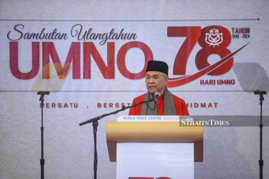 Umno president Datuk Seri Dr Ahmad Zahid Hamidi urged party leaders to champion the voice of the people, calling on the members to shift their strategy to connect with public sentiment. Pic by NSTP/GENES GULITAH