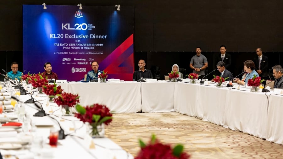 Prime Minister Datuk Seri Anwar Ibrahim attending the KL20 Summit 2024 exclusive dinner. -- Pic: Facebook Datuk Seri Anwar Ibrahim