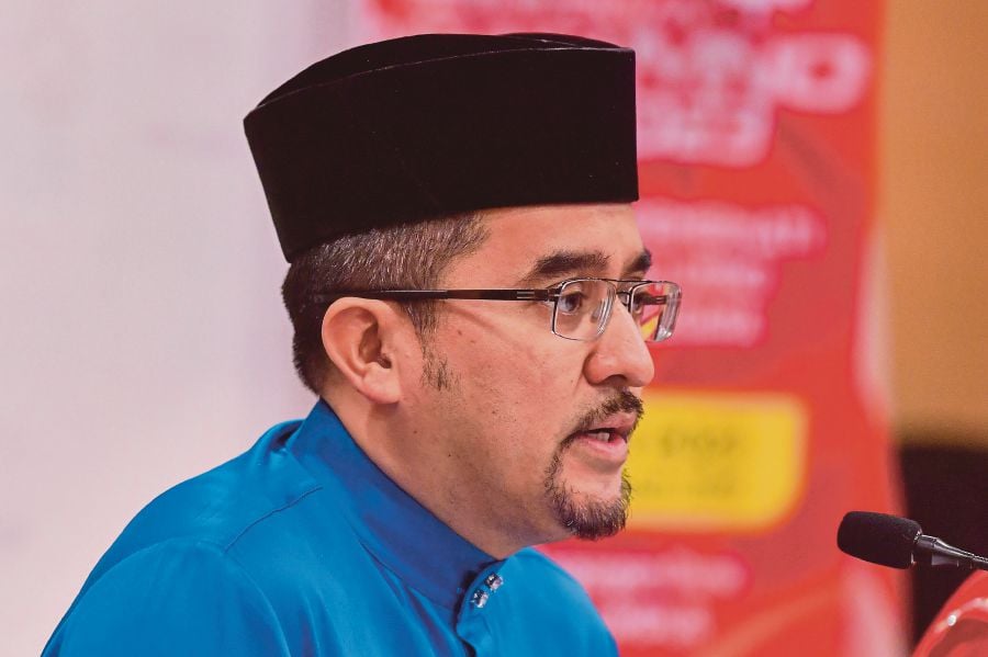 Asyraf said the party needs to adhere to certain processes and procedures according to the party’s Constitution when handling the issue surrounding Muhammad Jailani’s case.