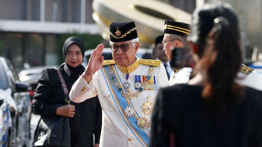  Penang Governor Tun Ahmad Fuzi Abdul Razak. - NSTP file pic