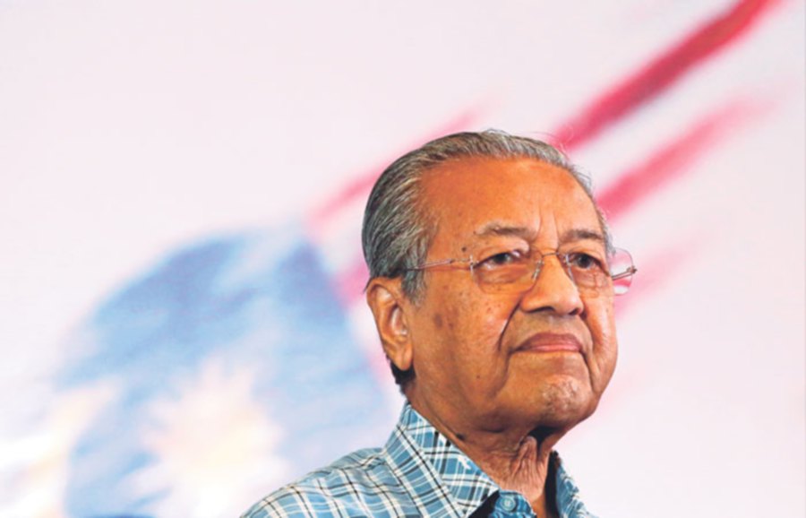 Tun Dr Mahathir Mohamad’s resignation as Parti Pribumi Bersatu Malaysia (Bersatu) chairman followed a heated debate. -NSTP/File pic