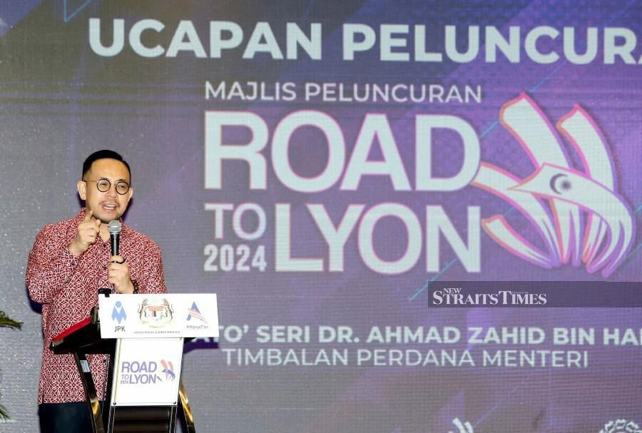 Human Resources Minister Steven Sim said the special incentive for the participants is a sign of support, encouragement, and motivation to achieve outstanding success in the competition, which will take place next September. NSTP/MOHD FADLI HAMZAH