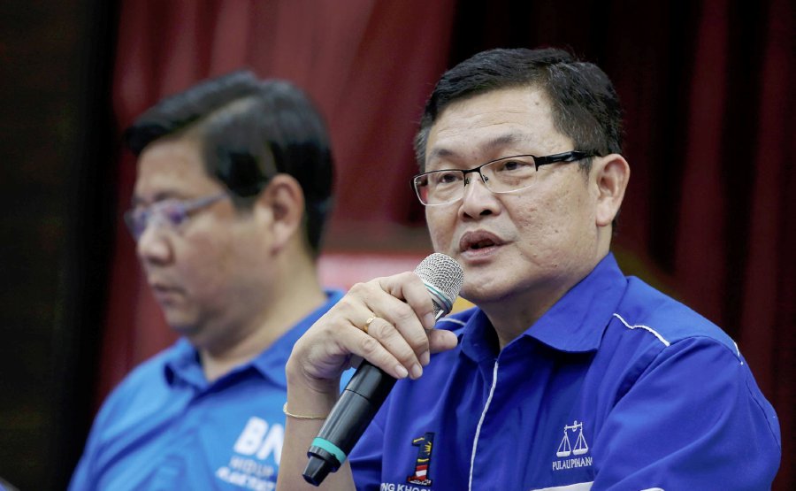 The Barisan Nasional (BN) candidates for Pulau Tikus and Padang Kota, Jason Loo Jieh Sheng and H’ng Khoon Leng, respectively, launched manifestos today tailor-made for voters in their constituencies.
