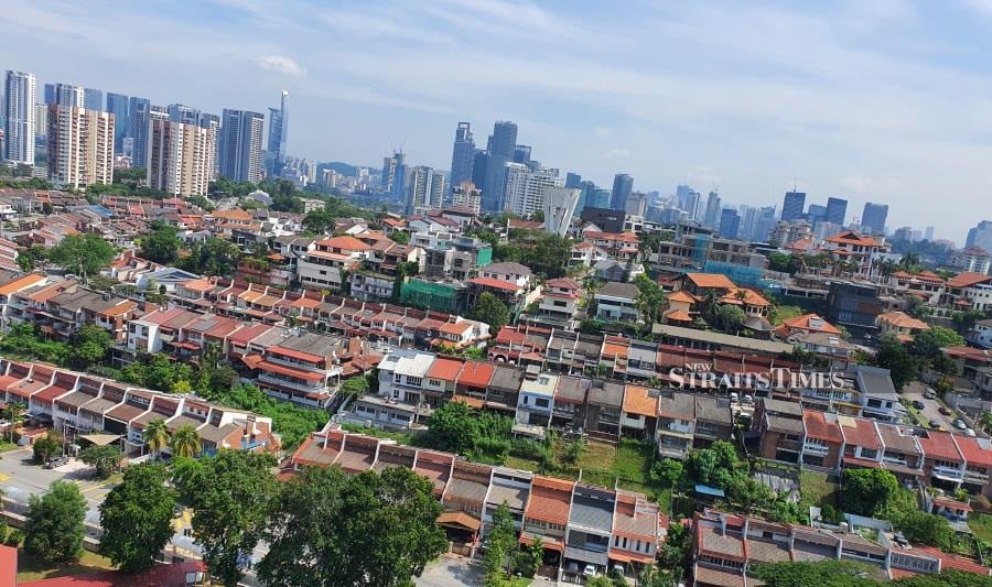 Despite difficulties mainly on the external front, the nation's real estate market will persevere and see more favourable results in 2024 given the multiple ongoing initiatives planned for the year.