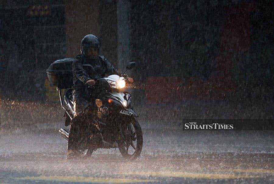 Thunderstorms and heavy rain are expected in Melaka and parts of Sabah and Sarawak. - NSTP/File Pic 