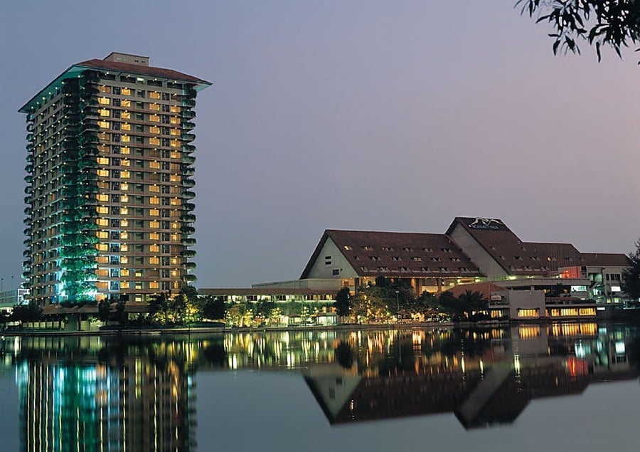 Holiday Villa Hotel & Conference Centre Subang had been a popular destination for more than two decades. Image taken from www.holidayvillahotels.com
