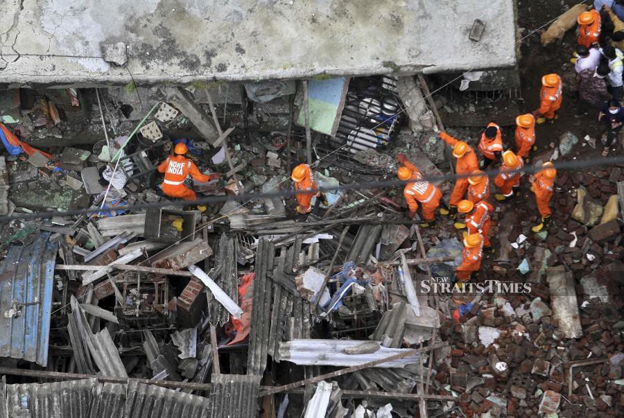 Death toll in India building collapse jumps to 35 | New Straits Times ...