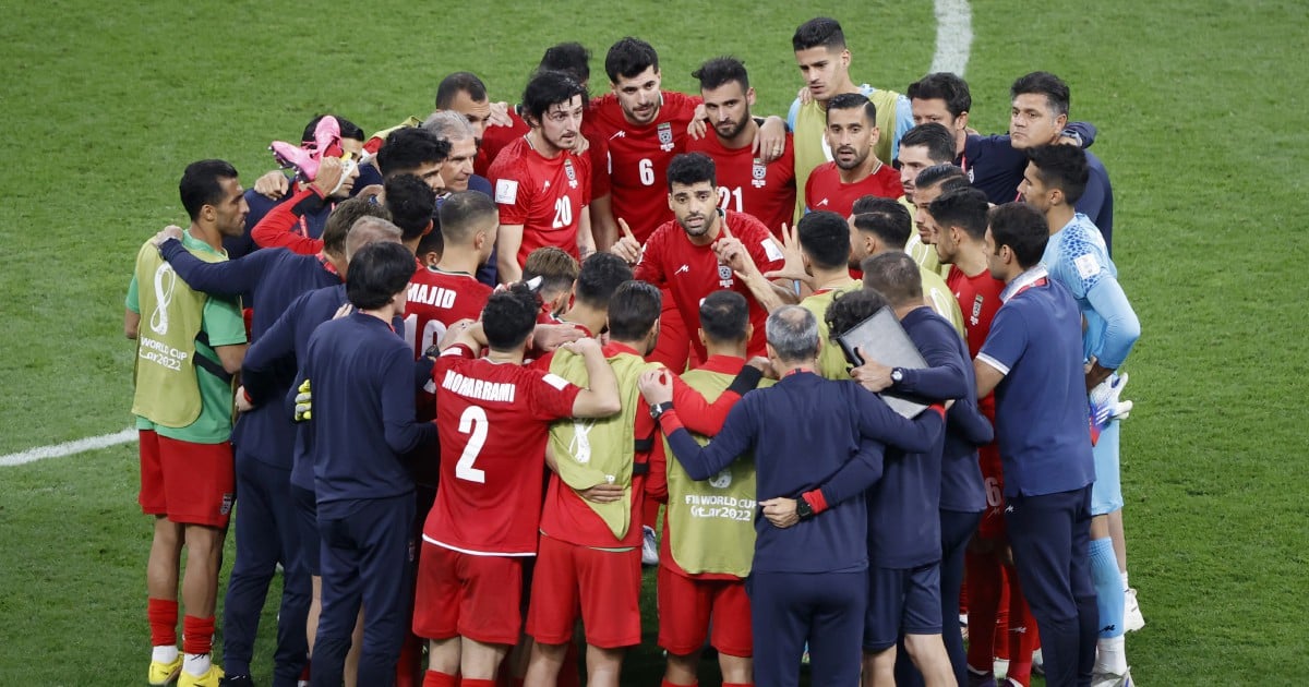 Team Melli Or Team Mullah: Iranian Soccer Fans Disown National Team