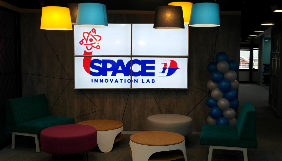 In embracing the digital revolution, Malaysia Airlines recently launched its first in-house Innovation Lab, dubbed the iSpace.