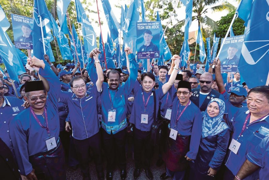 Two states seats, Skudai and Kota Iskandar, may see a close fight between DAP candidate Tan Hong Ping (PKR) and MIC Gelang Patah chairman Datuk S. Kanan G. Supiah for the Skudai seat.