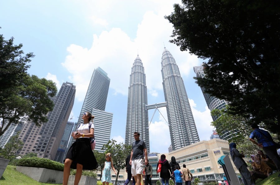 In Q3, Malaysia’s economy continued to build on the momentum of economic recovery, delivering even faster growth of 14.2 per cent compared to 8.9 per cent in Q2 and five per cent in Q1. NSTP/ROSELA ISMAIL