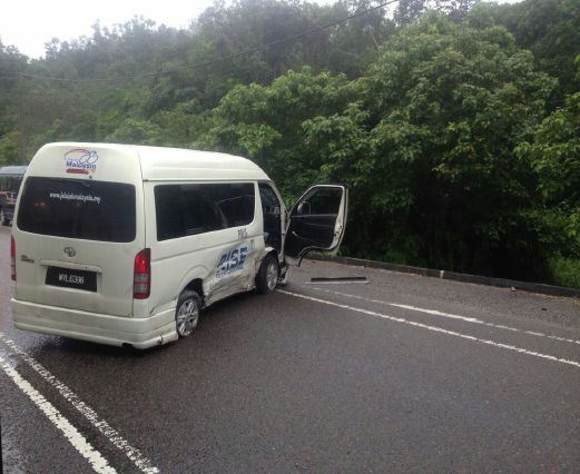 Van from Jelajah Malaysia convoy, involved in early 