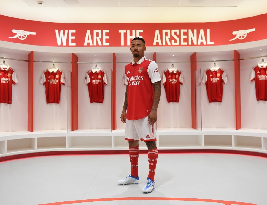 Arsenal Sign Gabriel Jesus From Man City