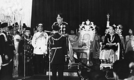 Picture gallery: 1960 Coronation of the Sultan of Johor | New Straits ...